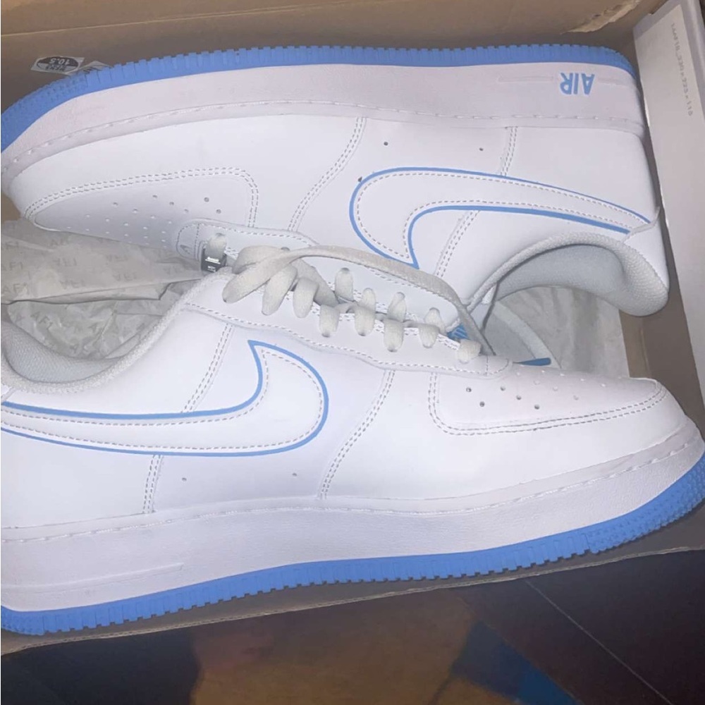 NIKE AIR FORCE 1 ‘07 UNIVERSITY BLUE
